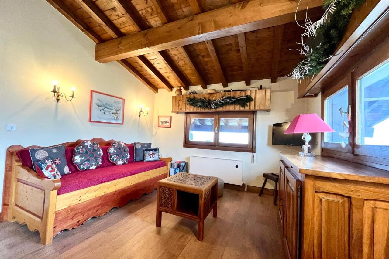 Nice And Bright Apartment In Комбо Екстериор снимка